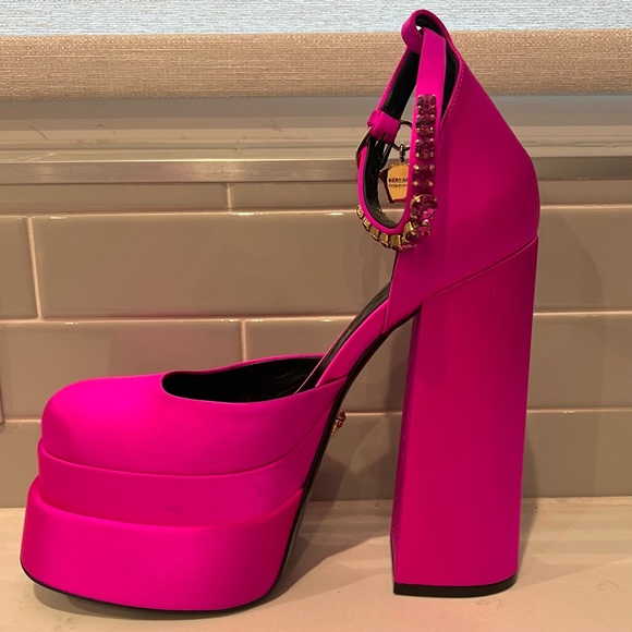 Versace Fuchsia Aevitas Single Platform Pumps - Picture 7 of 14